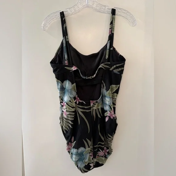 Tommy Bahama Black Tropical Floral One-Piece Swimsuit to small for me - Picture 2 of 11